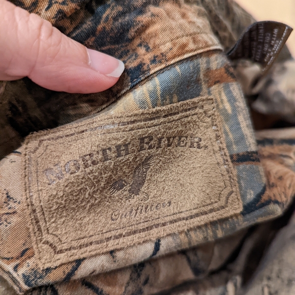 Wildlife Print Long Sleeve Shirt - Picture 5 of 6